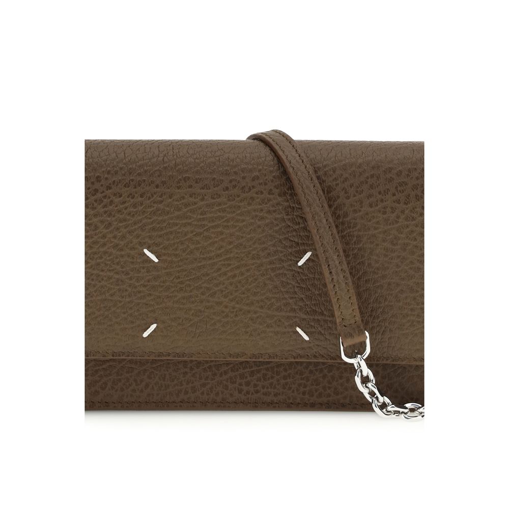 GRAINED LEATHER WALLET ON CHAIN IN BROWN