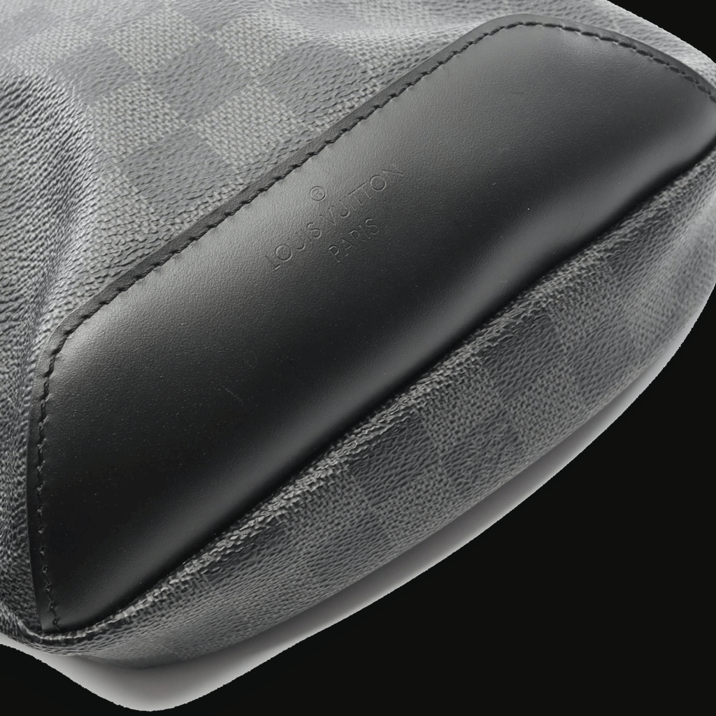 [ASSET_CARRIER] Louis Vuitton Damier Graphite Sling Bag - Black | N41719