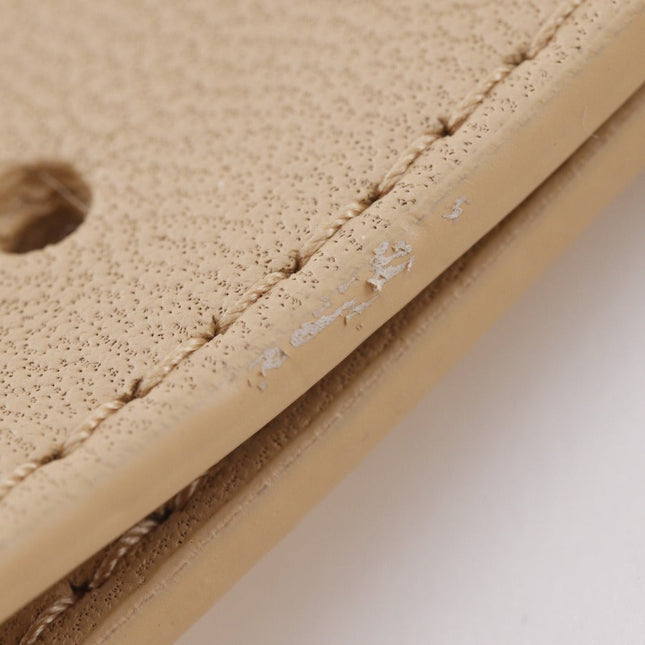 Close-up of Pre-Owned Bottega Veneta Bag Showing Textured Leather and Stitching Details