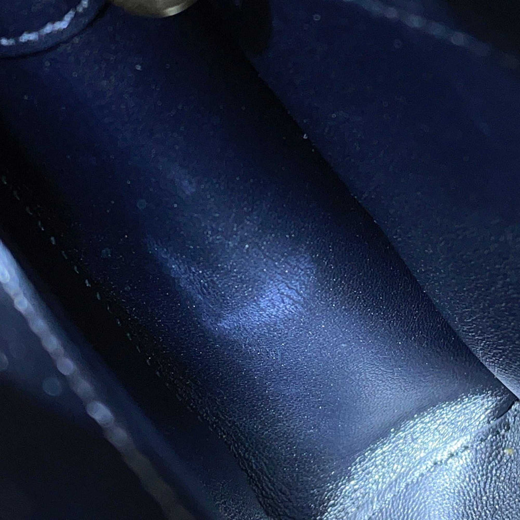 Close-up of the interior of CÉLINE Pre owned 16 Seize handbag, showcasing quality craftsmanship and material