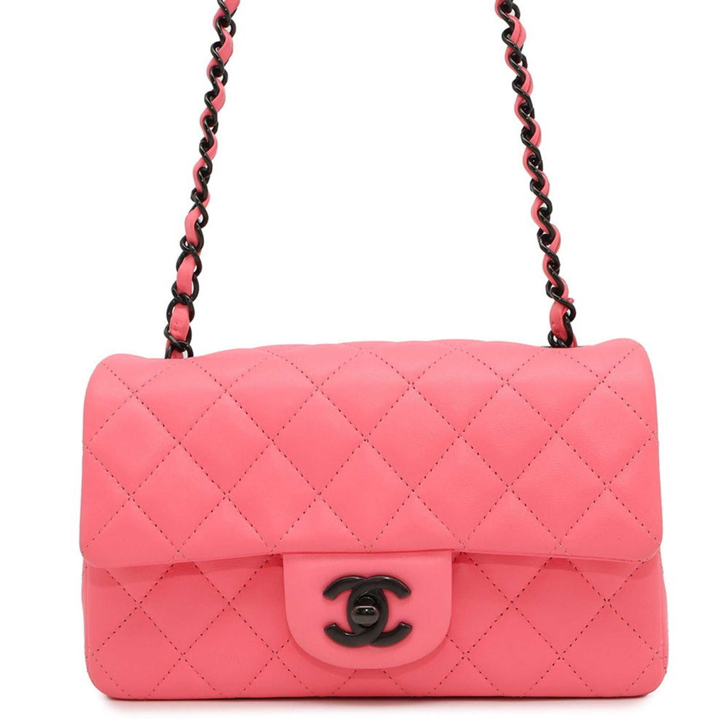 MANSII CHANEL Pre-Loved Mini Matelasse 20 pink handbag with iconic quilted design and chain strap