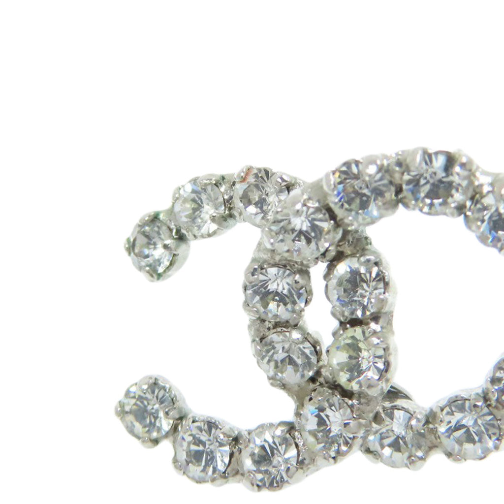 Elegant pre-owned Chanel earrings featuring sparkling crystal embellishments for a timeless look