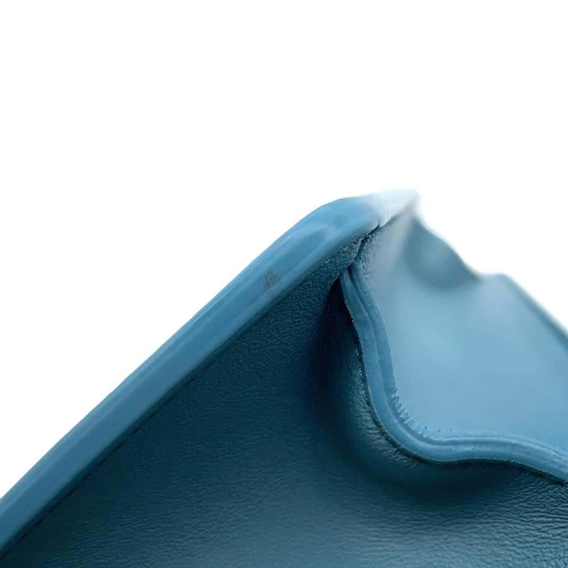 Pre-owned Christian Dior Blue Leather Bag with Smooth Finish for Stylish Outings