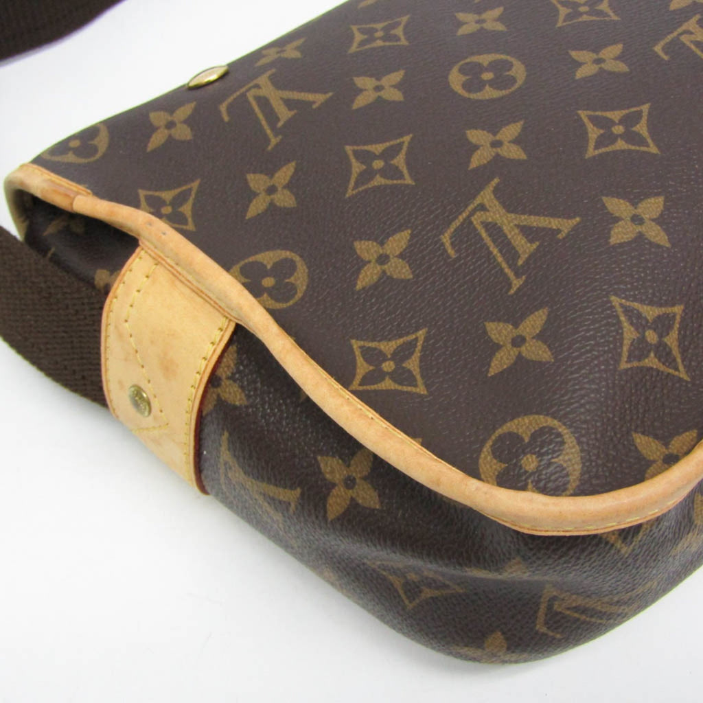LOUIS VUITTON pre-loved Congo PM bag featuring iconic monogram canvas and a stylish design