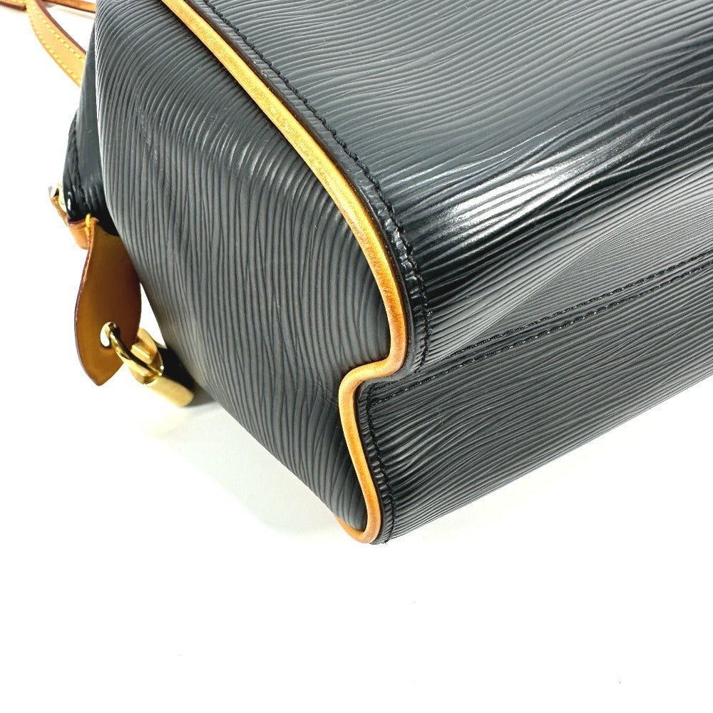 LOUIS VUITTON pre-owned bag in black Epi leather featuring gold accents and a stylish design