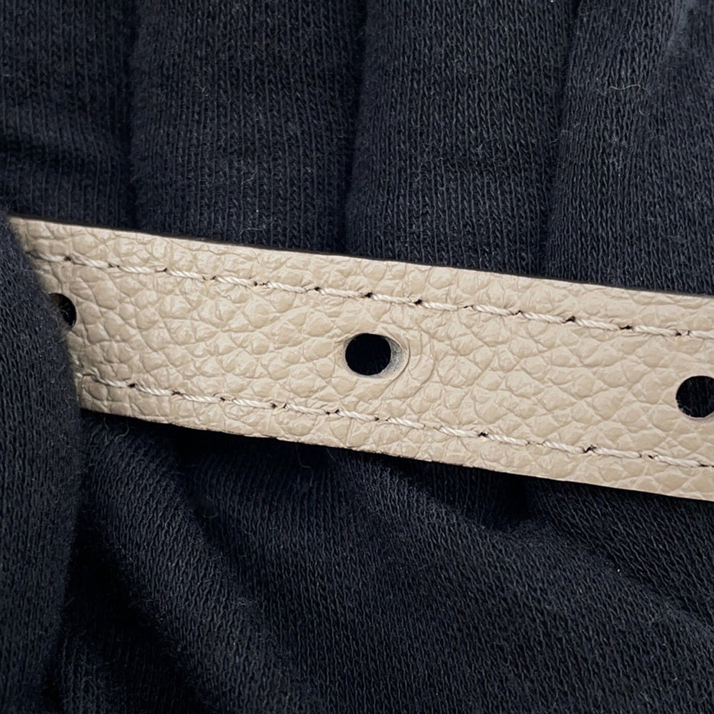 Close-up of the strap for LOUIS VUITTON used Petit Palais PM showcasing its textured leather and precise stitching
