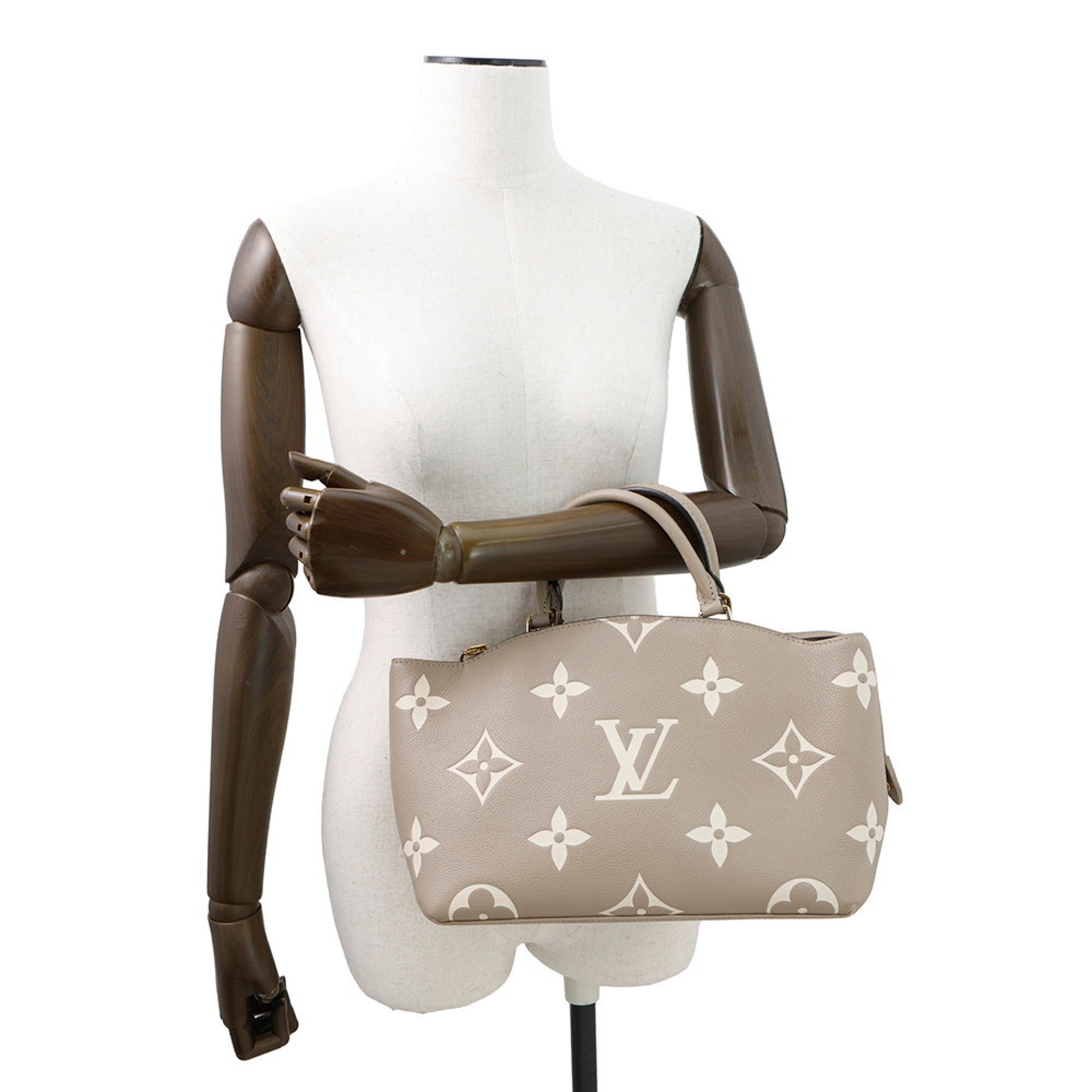 MANSII LOUIS VUITTON used Petit Palais PM handbag in beige with iconic monogram design