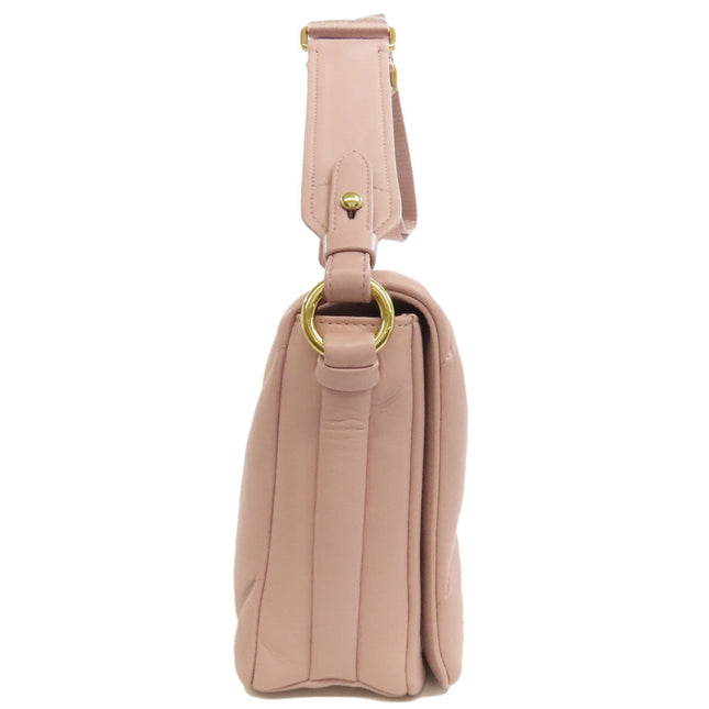 MIU MIU pre-owned pink leather bag with a structured design and gold hardware accents