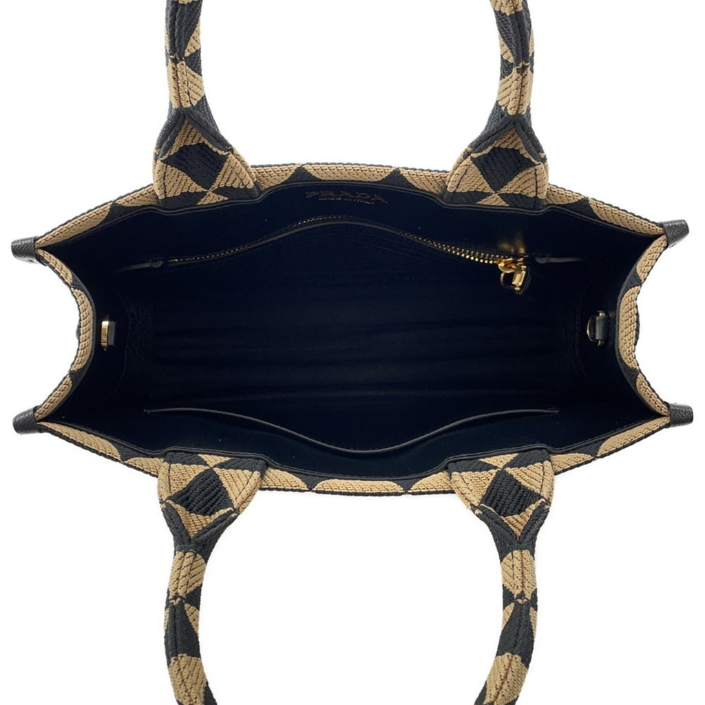 MANSII Stylish Handbag Interior with Roomy Compartments for the modern mob wife