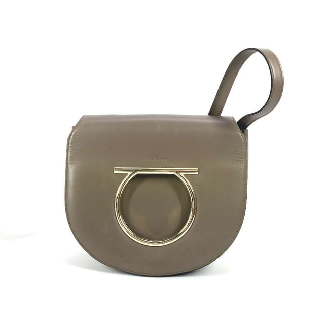 Salvatore Ferragamo pre-owned leather bag with circular gold hardware and adjustable strap