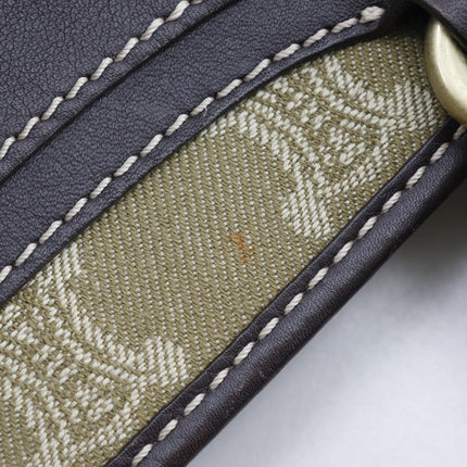 CELINE Pre-owned bag interior showing detailed stitching and fabric lining