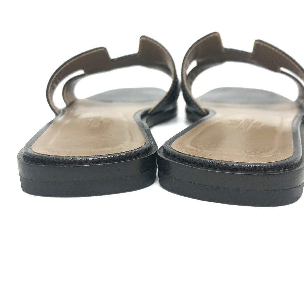 Pre-owned Hermes Oran sandals with a stylish slip-on design and comfortable soles