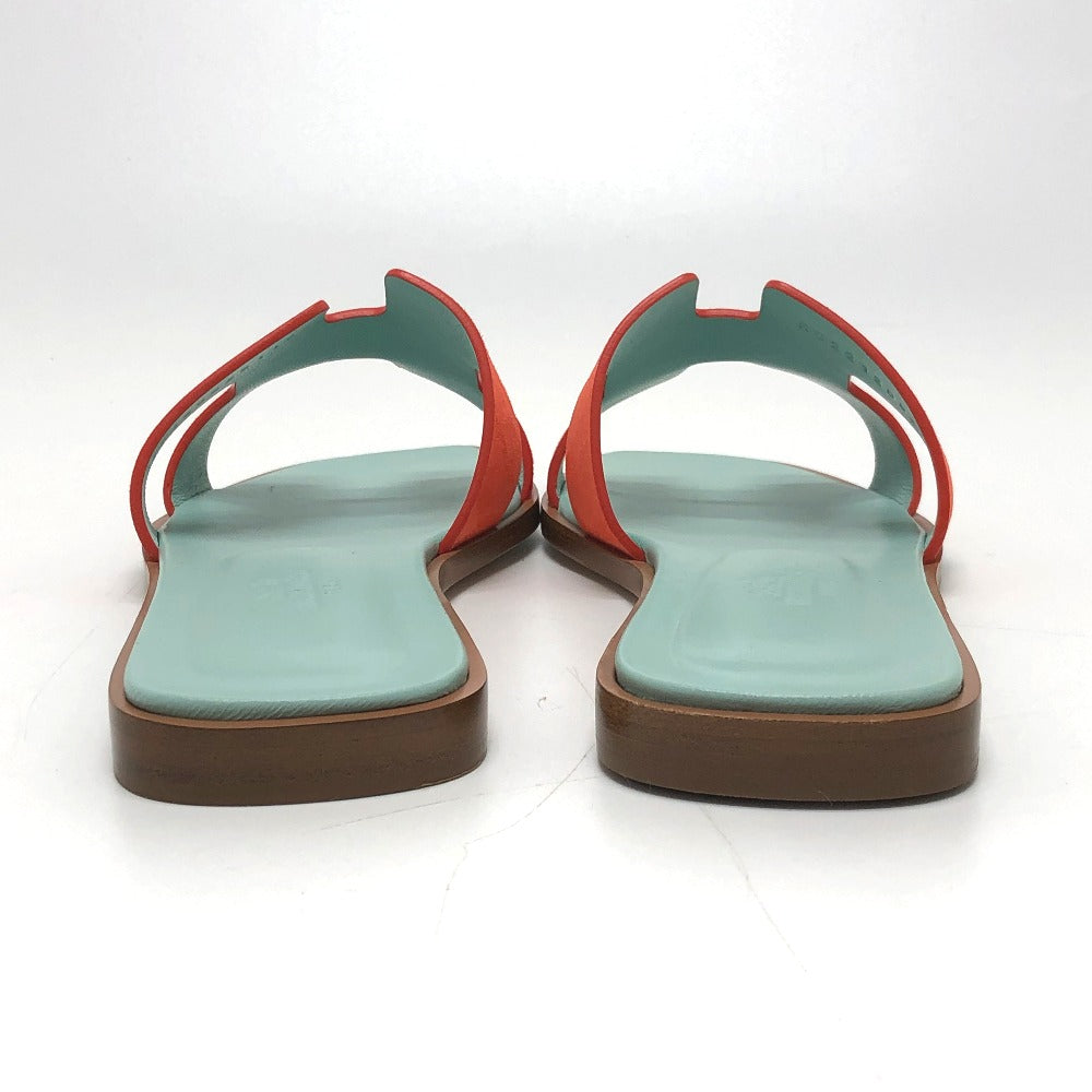 HERMES second hand orange sandals with a comfortable sole and stylish design