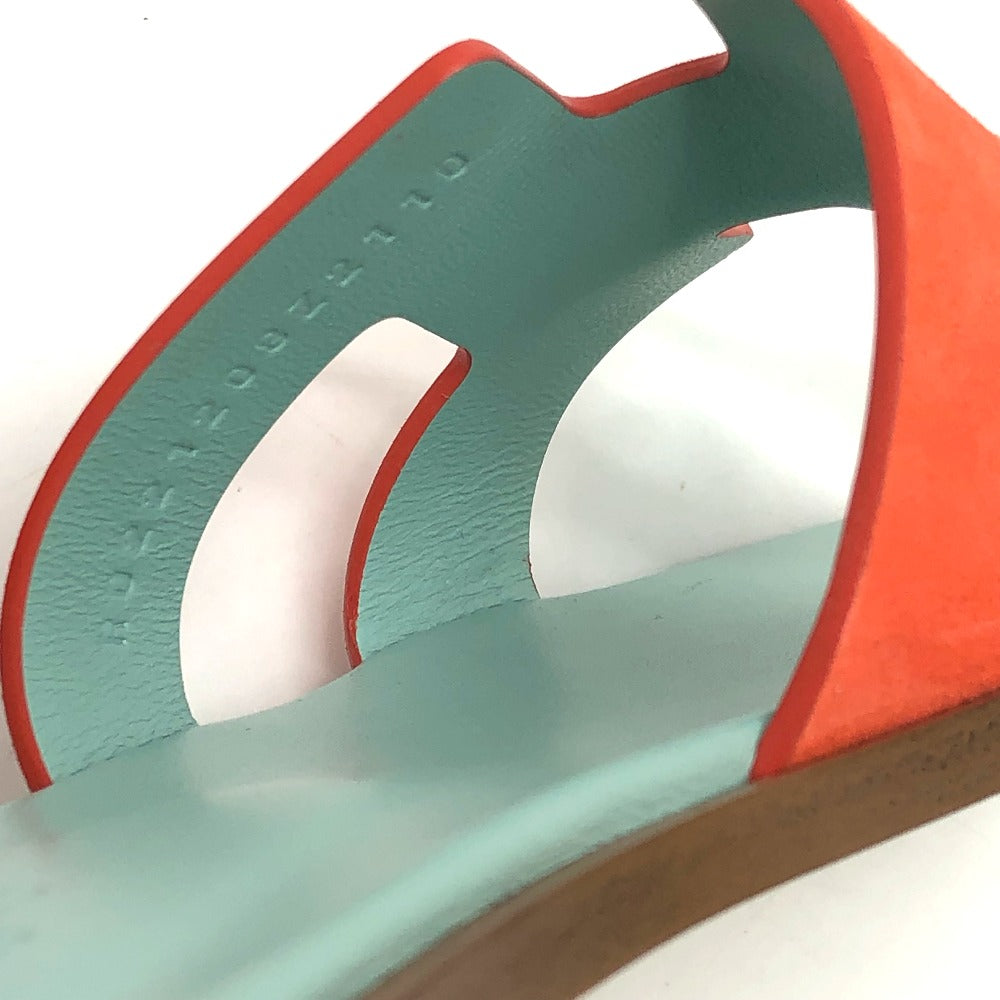 Hermes second hand sandals featuring a stylish color combination and comfortable design